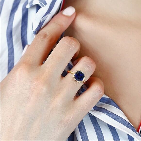 10K Gold Diamond Sapphire Ring - Picture 4 of 7